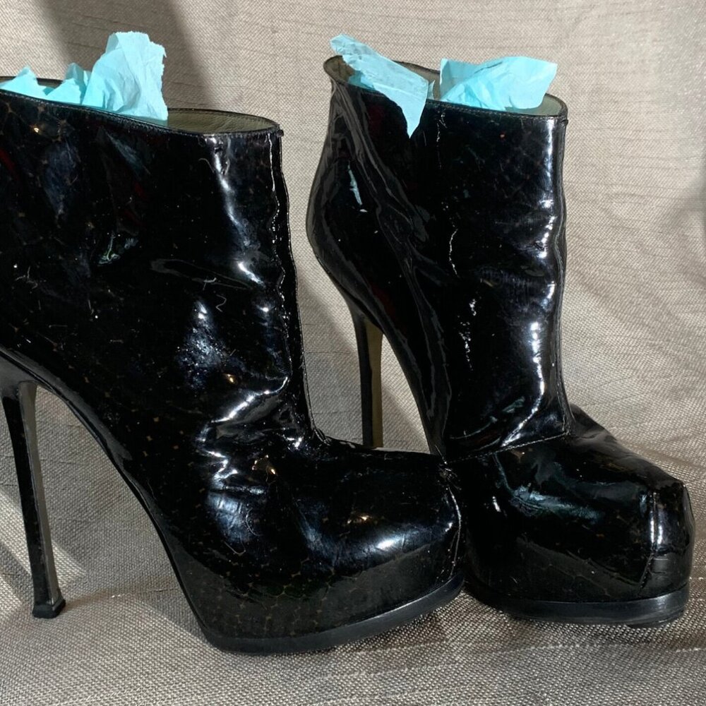 YSL  Black Patent TRIBUTE bootie 10 US  patent leather YVES SAINT LAURENT
